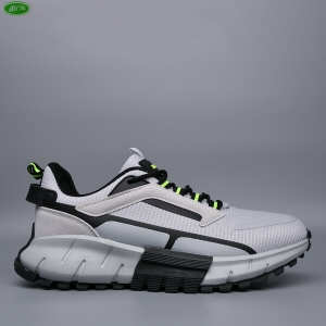 Кроссовки Bayota