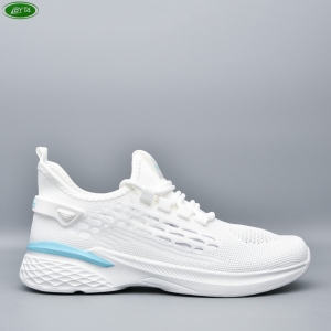 Кроссовки Bayota