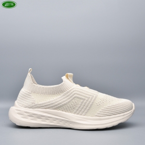 Кроссовки Bayota