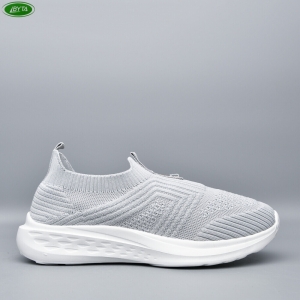 Кроссовки Bayota