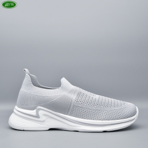 Кроссовки Bayota